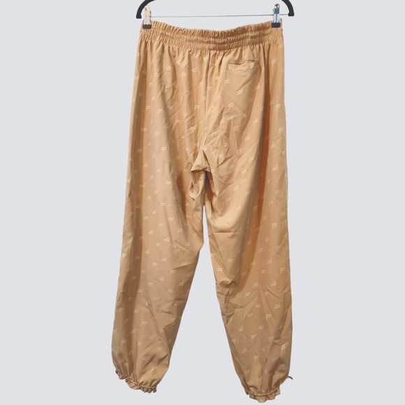 Fabletics Iggy Woven Pant - Picture 7 of 10